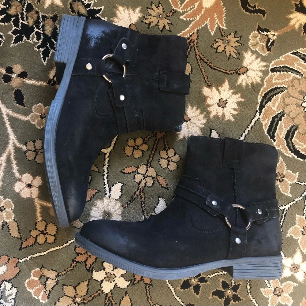 Earth | Suede Ankle Boots with Stirrup Detail - Wide ๐บ - Picture 1 of 15